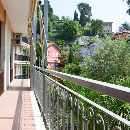 Apartment La Pergola Blu